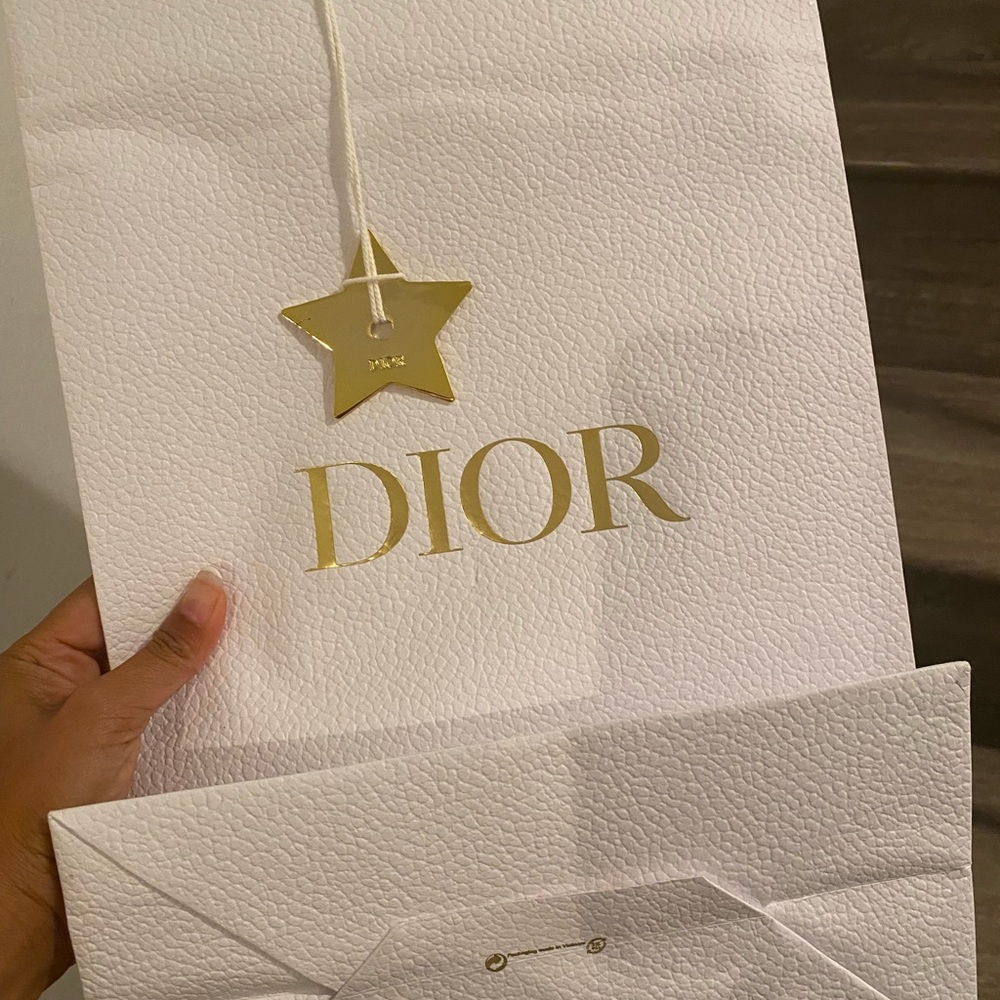 Used like new 99%
Authentic Dior Espadrilles 35 true size - Picture 4 of 7